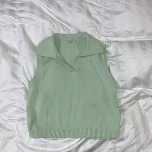 Brandy Melville Collared Crop Top